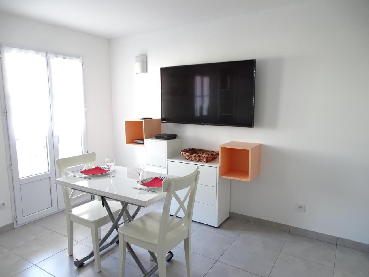 Studio Carline La Flotte Ngoại thất bức ảnh